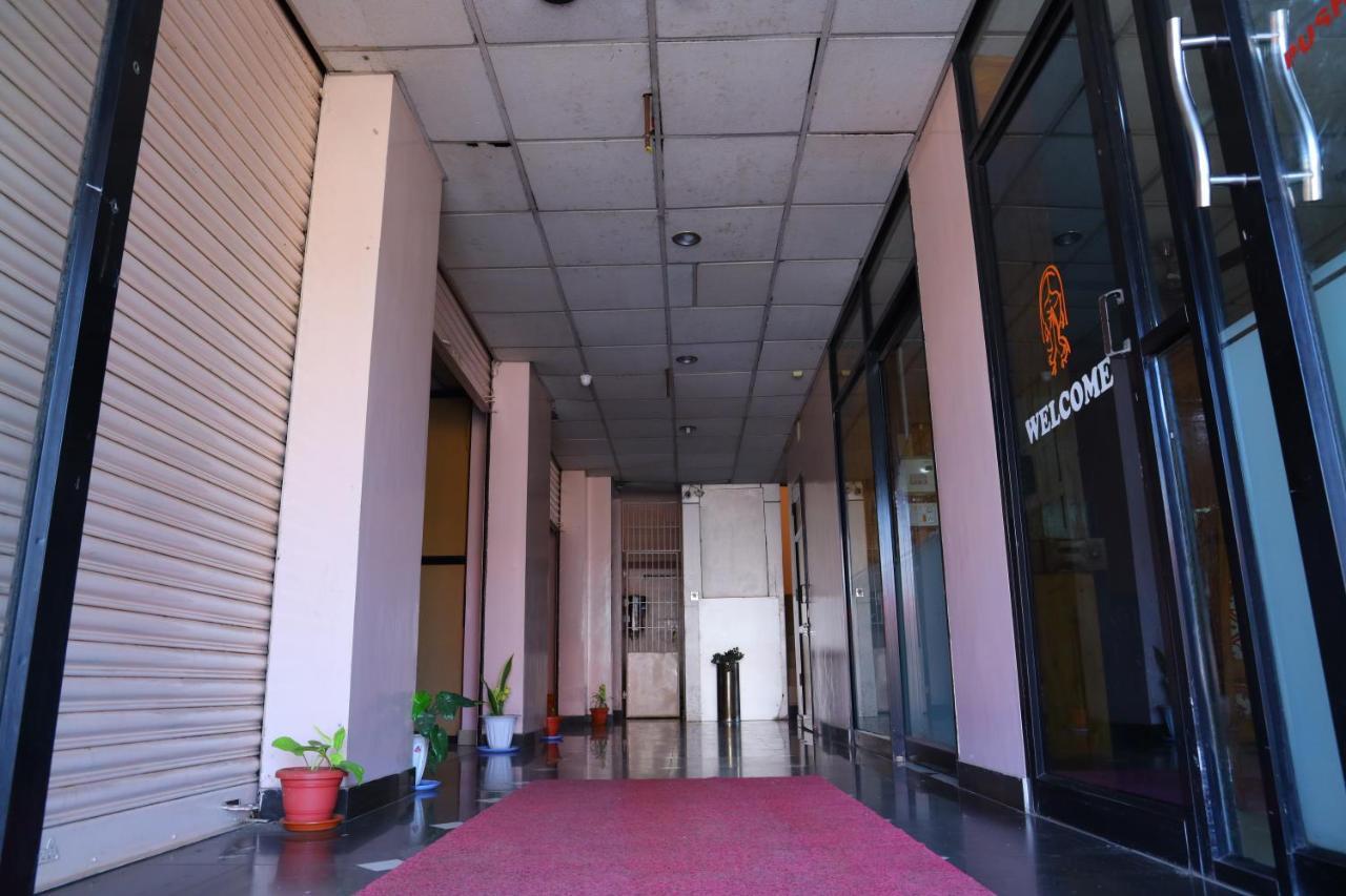 Ramanilayam Tourist Home Ambalapulai Exterior foto